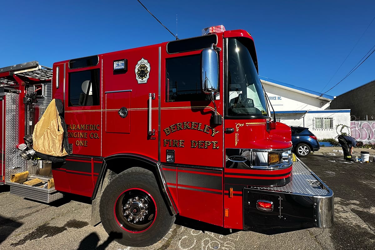 3 displaced by 2-alarm house fire in South Berkeley