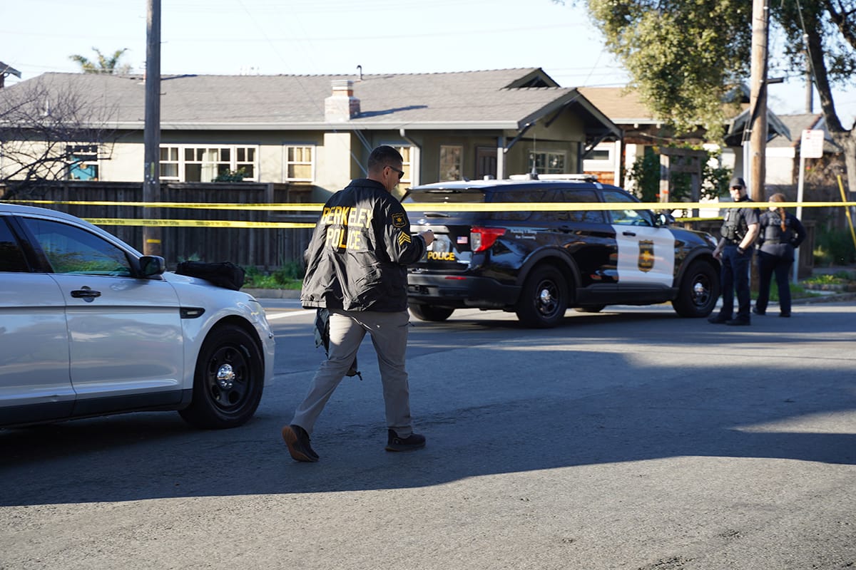 Berkeley triple stabbing: Woman dead, 2 men wounded