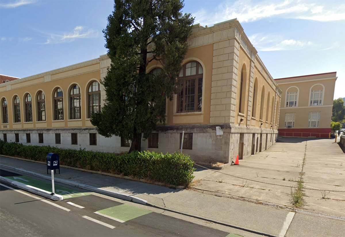 Berkeley High student robbed at gunpoint during dice game