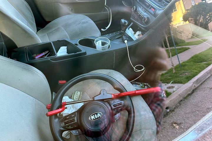 Steering wheel comes off, foils Berkeley car theft attempt