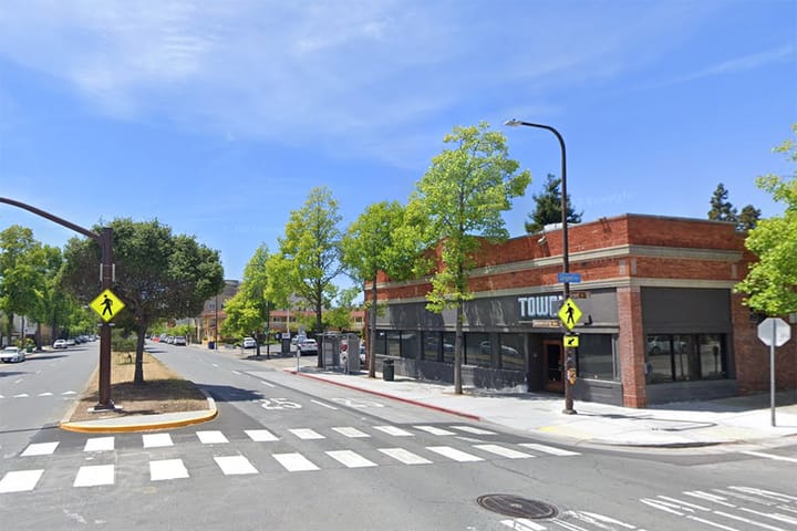 Driver hits woman in Berkeley crosswalk