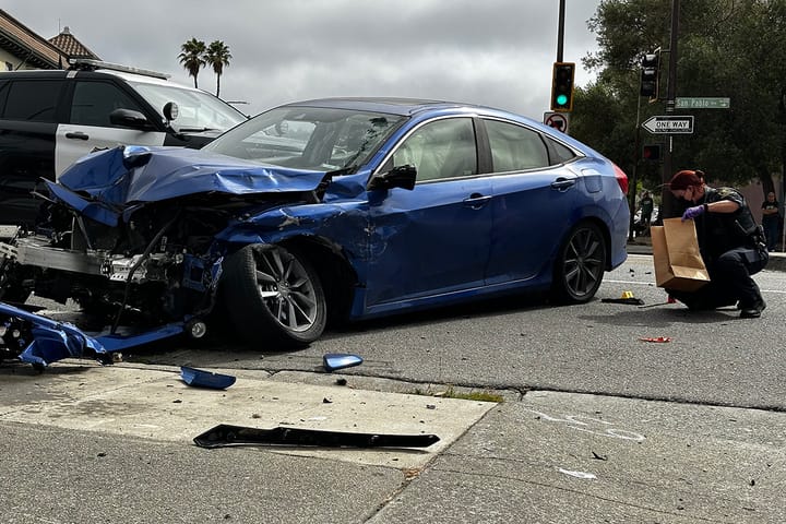 Berkeley carjacking leads to police chase, 1 arrested