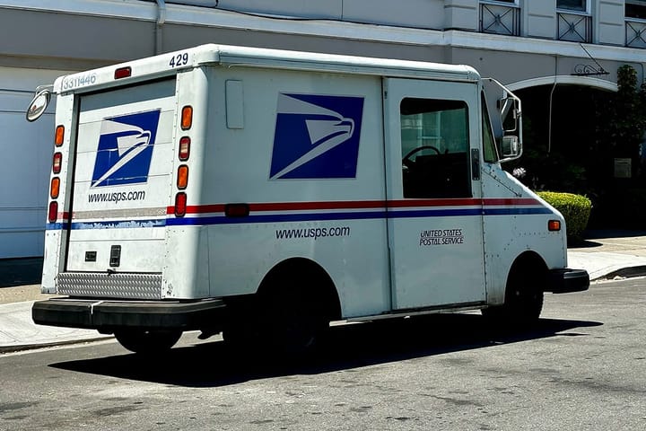 Berkeley mail carrier robbed of postal keys