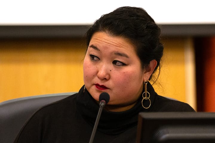 Dissent on the dais as motion from new Berkeley mayor fails